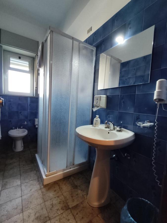 Hotel Il Dollaro Вілла-Сан-Джованні Екстер'єр фото